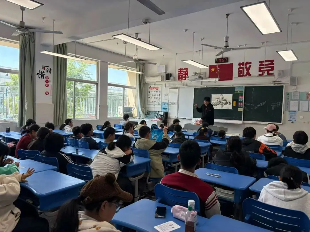 徐州市第五届中考美术特长生模拟联考暨沈阳翼众东北美术学校徐州校考圆满结束! 第15张 徐州市第五届中考美术特长生模拟联考暨沈阳翼众东北美术学校徐州校考圆满结束! 第15张