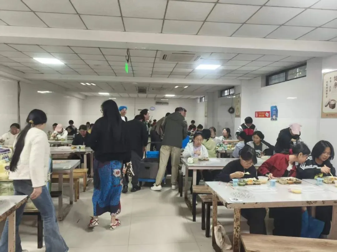 徐州市第五届中考美术特长生模拟联考暨沈阳翼众东北美术学校徐州校考圆满结束! 第16张 徐州市第五届中考美术特长生模拟联考暨沈阳翼众东北美术学校徐州校考圆满结束! 第16张