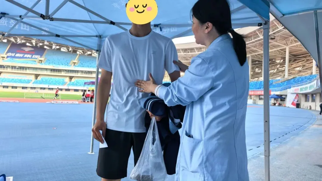 护航中考体育 守护青春赛场——市西社区卫生服务中心全力做好体育考试医疗保障 第2张