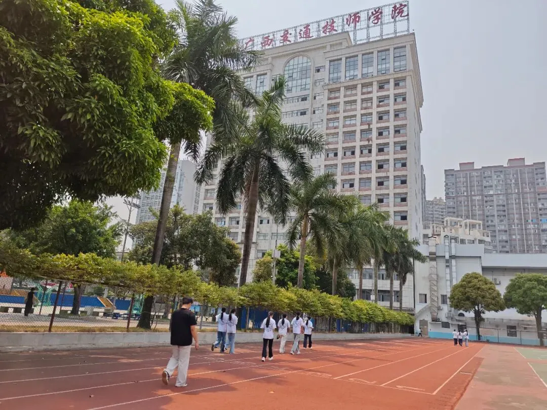 中考考不上普高,就选广西交通技师学院 第10张