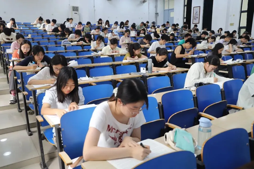 四六级模拟考试 | 四六级来袭,模考助你蓄能笃行! 第8张