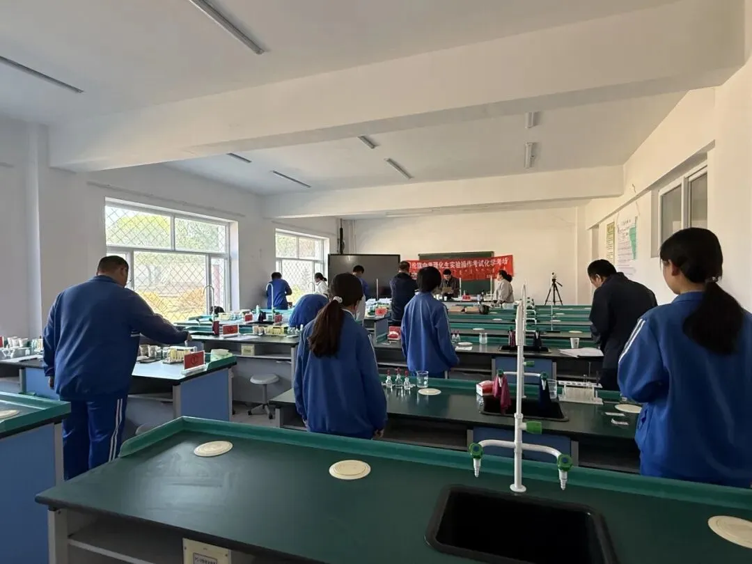 精研实验强技能,备战中考砺精兵--水泉乡学校理化生实验考试纪实 第33张
