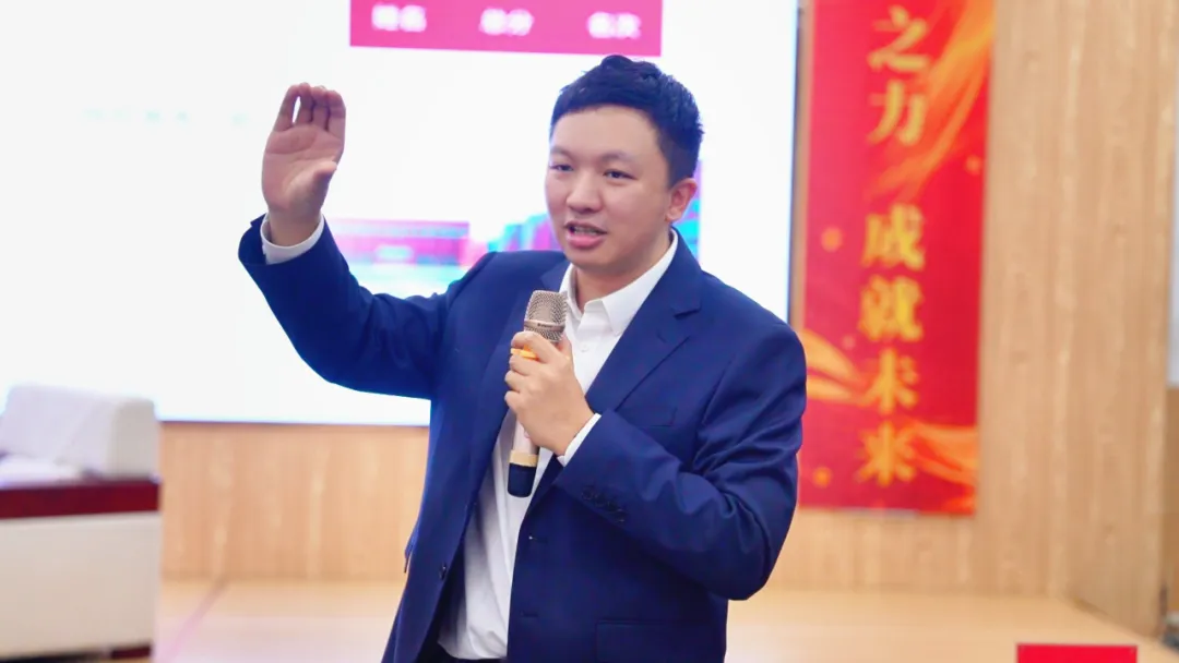 媒体报道 | 60多名中考过省示范线考生,在提前批选择这所高中 第5张