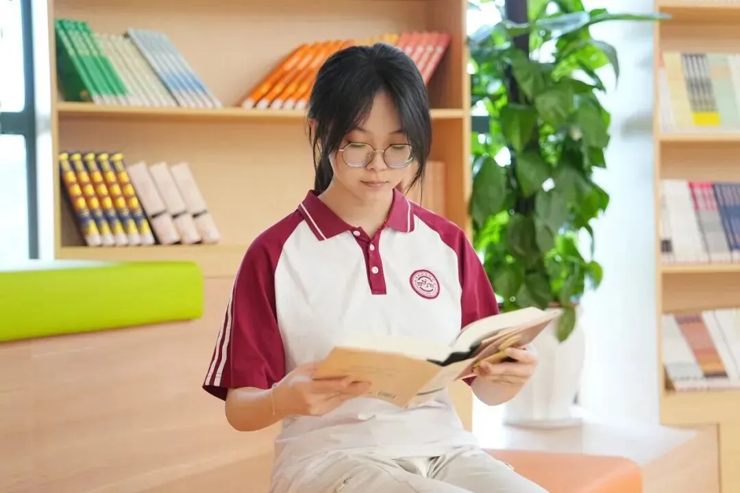 媒体报道 | 60多名中考过省示范线考生,在提前批选择这所高中 第7张