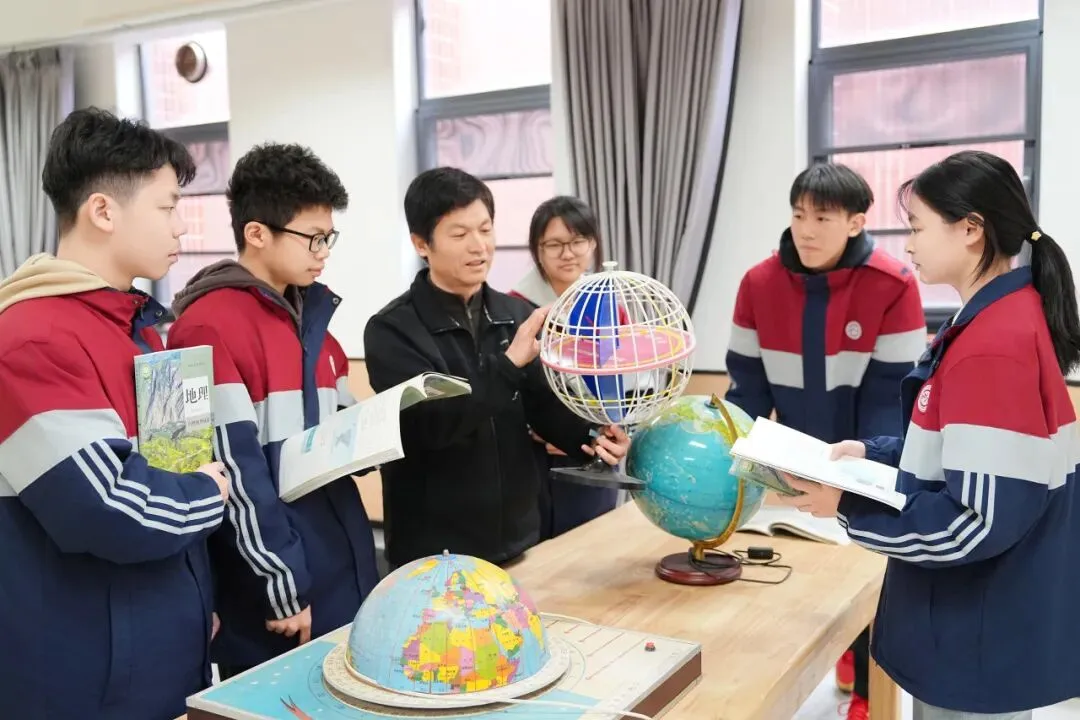 媒体报道 | 60多名中考过省示范线考生,在提前批选择这所高中 第24张