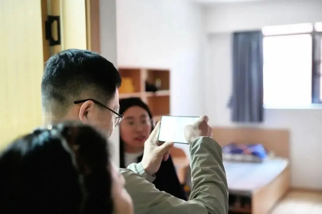 媒体报道 | 60多名中考过省示范线考生,在提前批选择这所高中 第27张