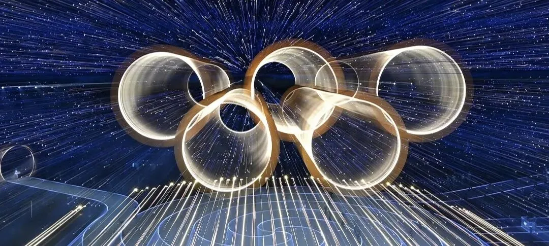 中考作文|2026年米兰冬奥赛场·时事热点《遗憾亦是勋章》《输赢之外,热爱滚烫》《裂痕中的光》 第2张