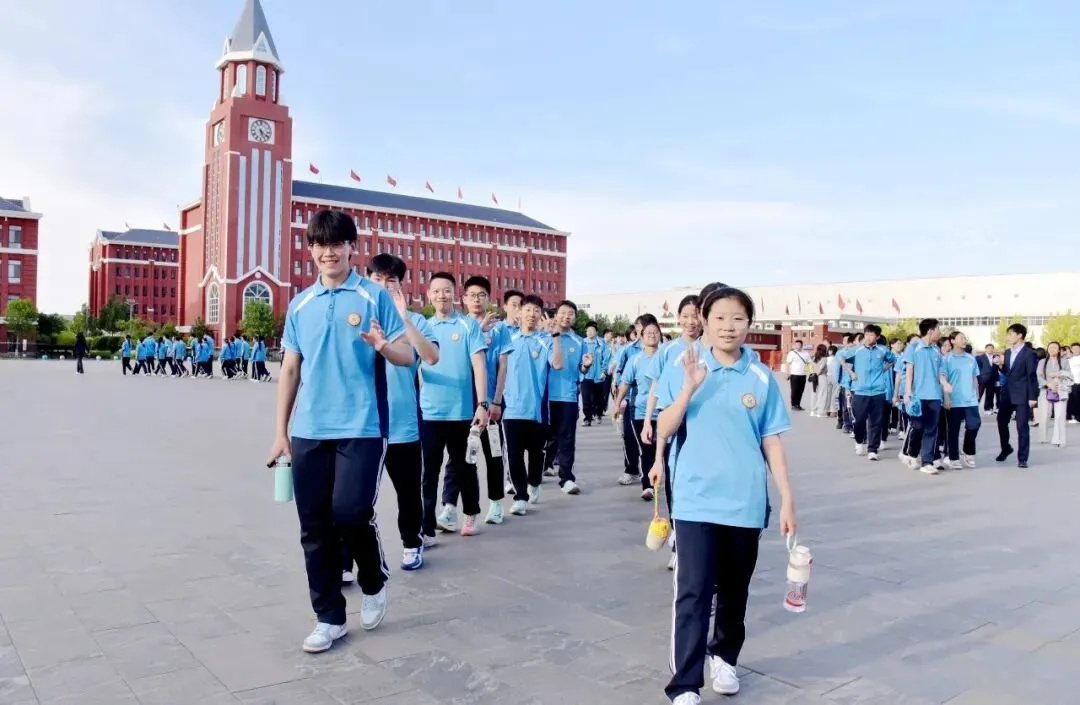 “新希望”·“新时代”丨一脉同心,助力中考 第4张