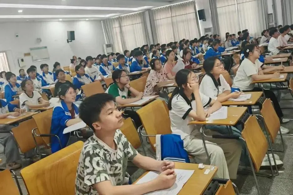 “英”战中考 “语”你同行---九年级中考英语复习研讨活动 第7张