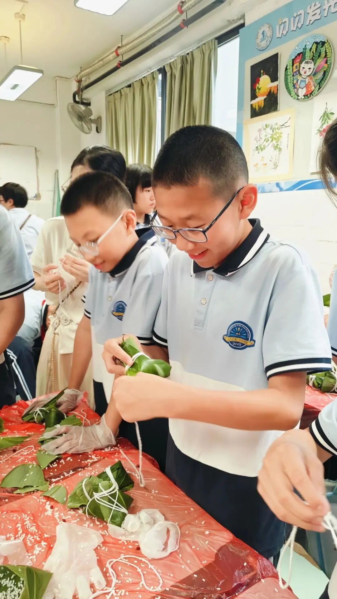 迎端午 传匠心 助中考—记M1七年1班包粽子比赛 第84张 迎端午 传匠心 助中考—记M1七年1班包粽子比赛 第84张