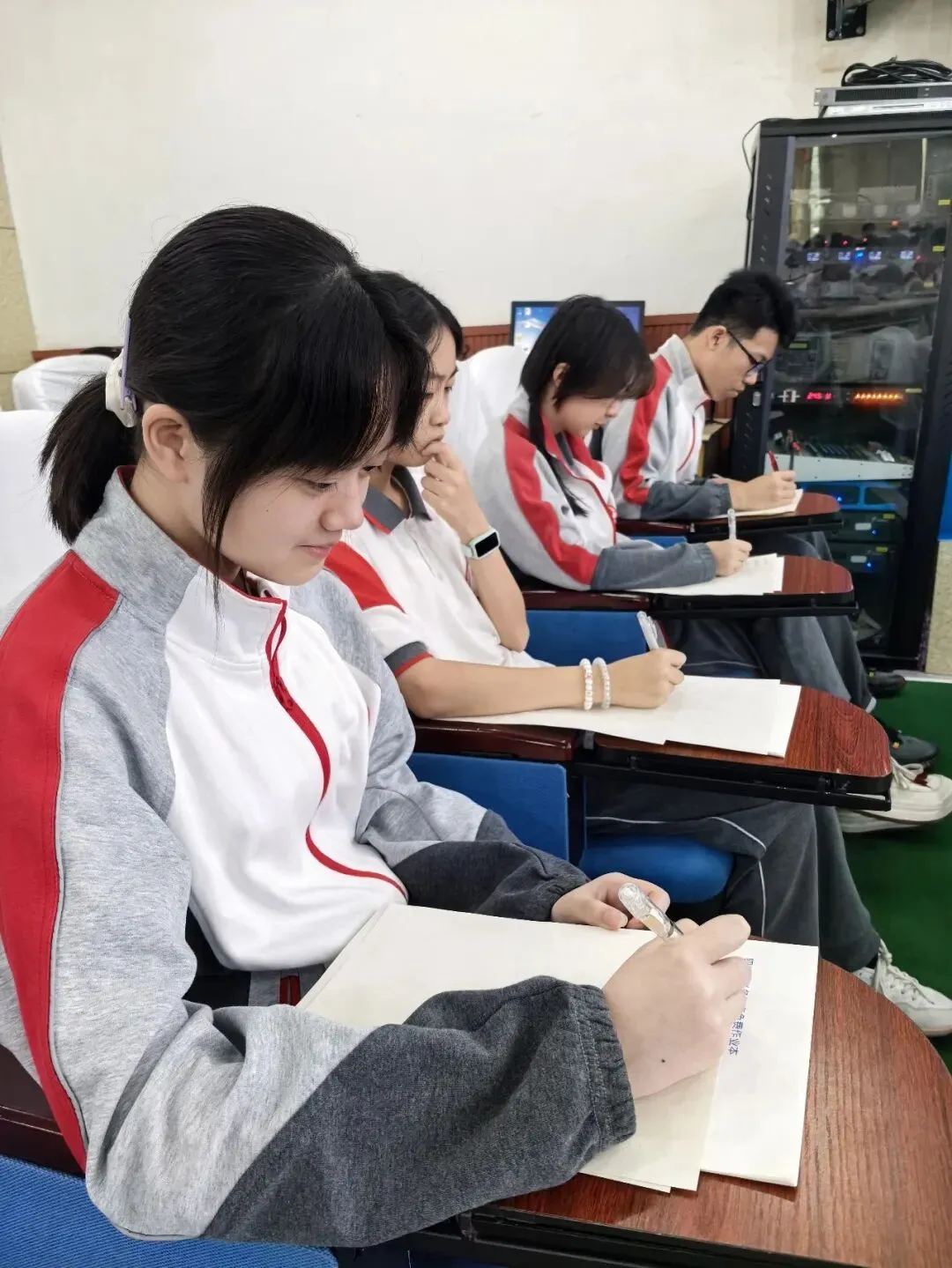 培育积极心态,享受拼搏中考 第15张 培育积极心态,享受拼搏中考 第15张