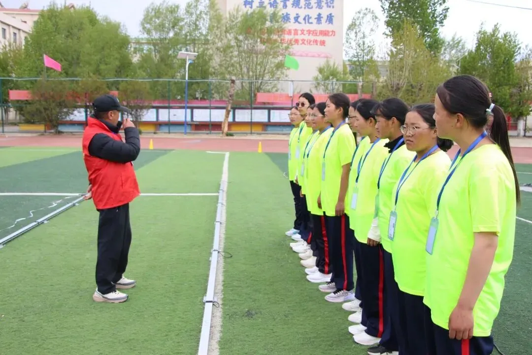 磨砺体魄迎中考 活力少年展风采——林周县中学圆满完成2026届毕业班体育与健康科目学业水平考试 第1张