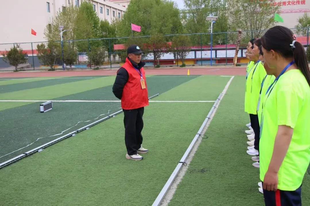 磨砺体魄迎中考 活力少年展风采——林周县中学圆满完成2026届毕业班体育与健康科目学业水平考试 第3张