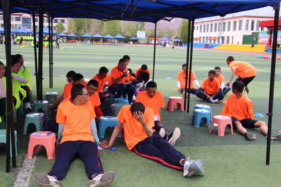 磨砺体魄迎中考 活力少年展风采——林周县中学圆满完成2026届毕业班体育与健康科目学业水平考试 第21张