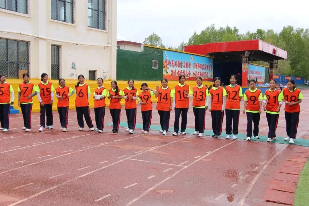 磨砺体魄迎中考 活力少年展风采——林周县中学圆满完成2026届毕业班体育与健康科目学业水平考试 第24张