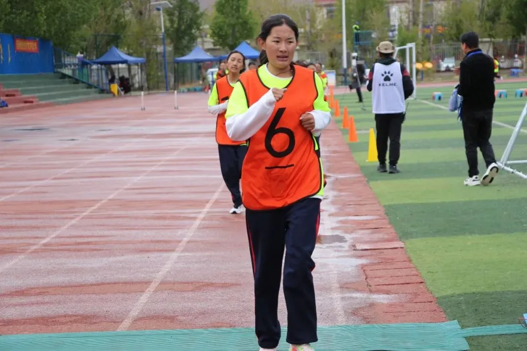 磨砺体魄迎中考 活力少年展风采——林周县中学圆满完成2026届毕业班体育与健康科目学业水平考试 第26张