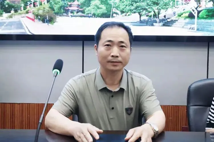 精准析学情,聚力备中考——祁东二中教育集团清源中学召开初三年级期中学情分析会 第11张