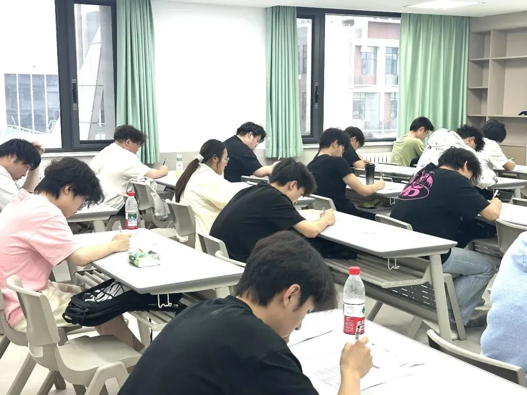 雅思教研室组织本学期雅思模拟考试 第36张 雅思教研室组织本学期雅思模拟考试 第36张