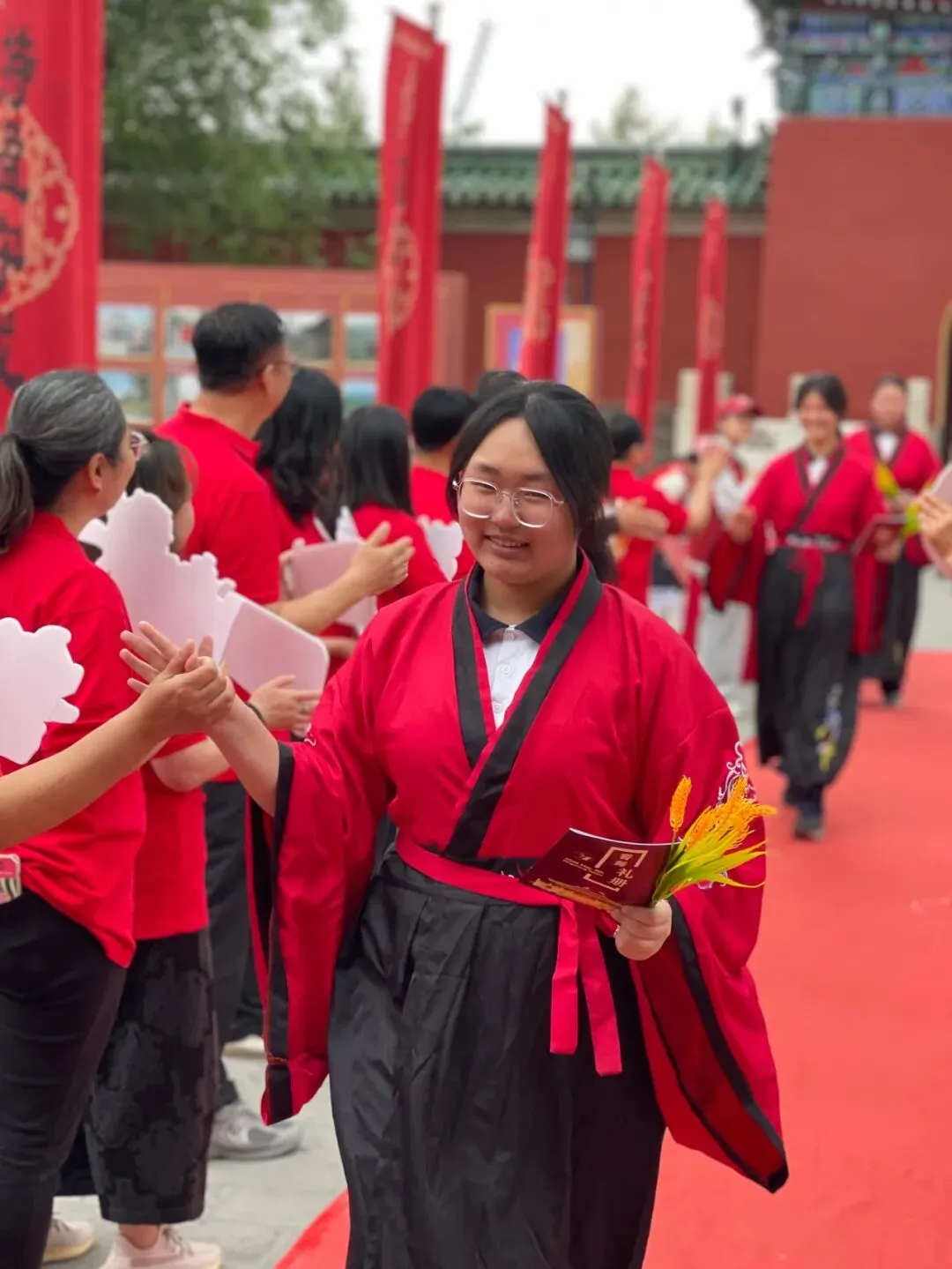 家国传薪怀师恩 砺行拼搏赢中考——旧宫中学举行初三年级先农坛庆成宫誓师大会 第15张 家国传薪怀师恩 砺行拼搏赢中考——旧宫中学举行初三年级先农坛庆成宫誓师大会 第15张