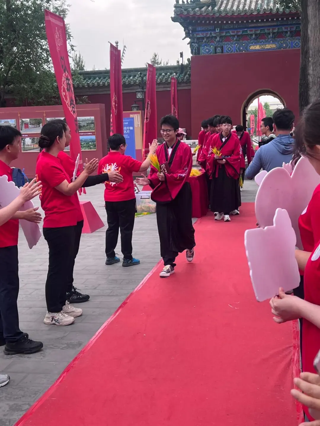 家国传薪怀师恩 砺行拼搏赢中考——旧宫中学举行初三年级先农坛庆成宫誓师大会 第25张 家国传薪怀师恩 砺行拼搏赢中考——旧宫中学举行初三年级先农坛庆成宫誓师大会 第25张