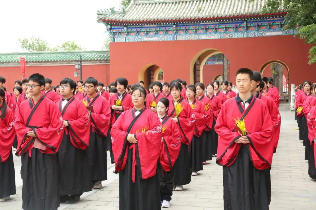 家国传薪怀师恩 砺行拼搏赢中考——旧宫中学举行初三年级先农坛庆成宫誓师大会 第7张