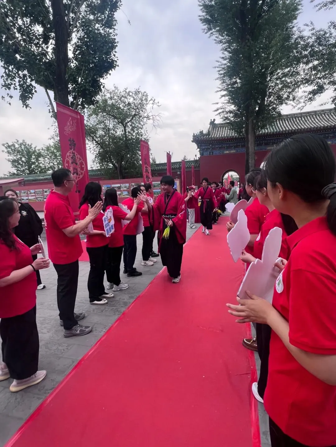家国传薪怀师恩 砺行拼搏赢中考——旧宫中学举行初三年级先农坛庆成宫誓师大会 第24张