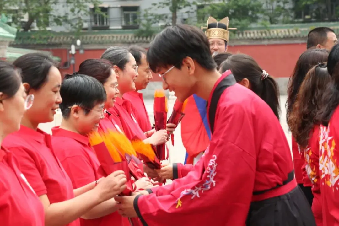 家国传薪怀师恩 砺行拼搏赢中考——旧宫中学举行初三年级先农坛庆成宫誓师大会 第35张