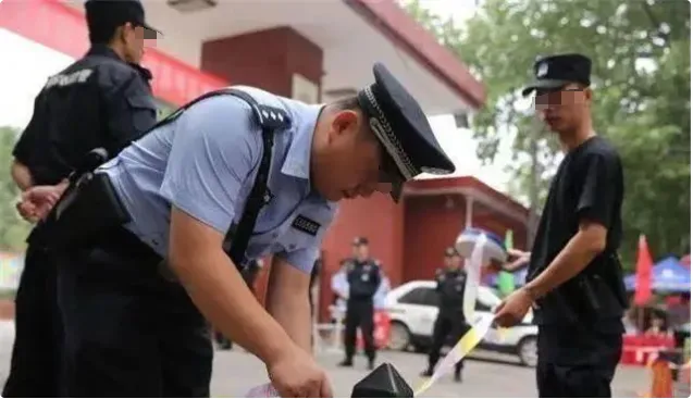 史上最难高考:19岁少年盗走高考试卷,熟背答案后去考试,630万考生命运被改写 第9张
