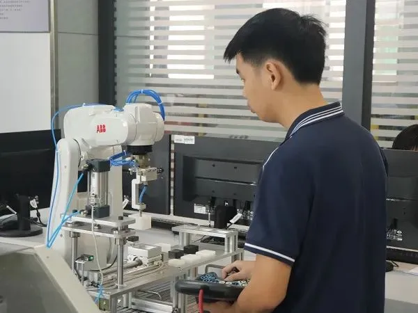 中考380分以下可报:广州市白云工商技师学院2026年招生计划(三二分段、高职高考班可报读) 第38张