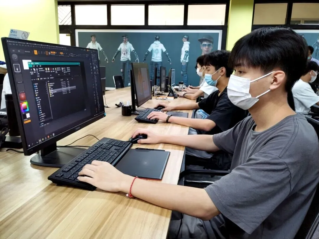 中考380分以下可报:广州市白云工商技师学院2026年招生计划(三二分段、高职高考班可报读) 第47张