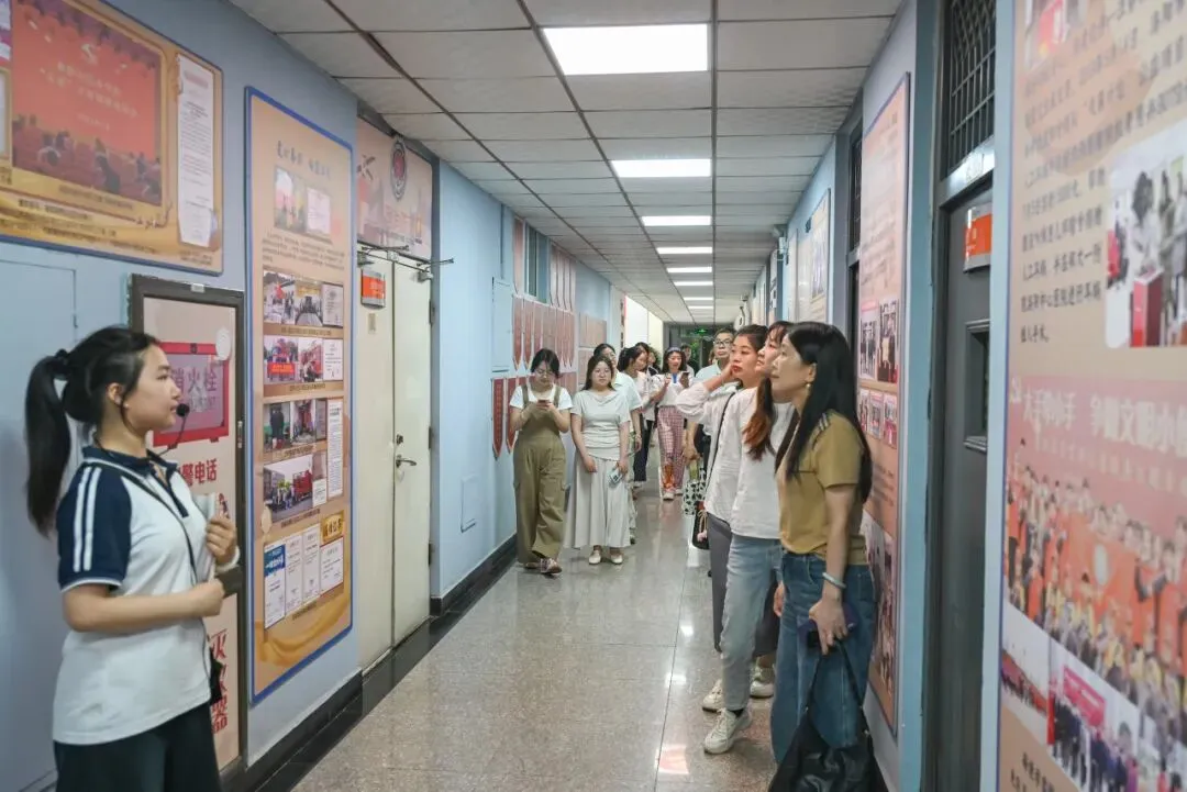两校教师跨城相聚,共研中考备考 第42张