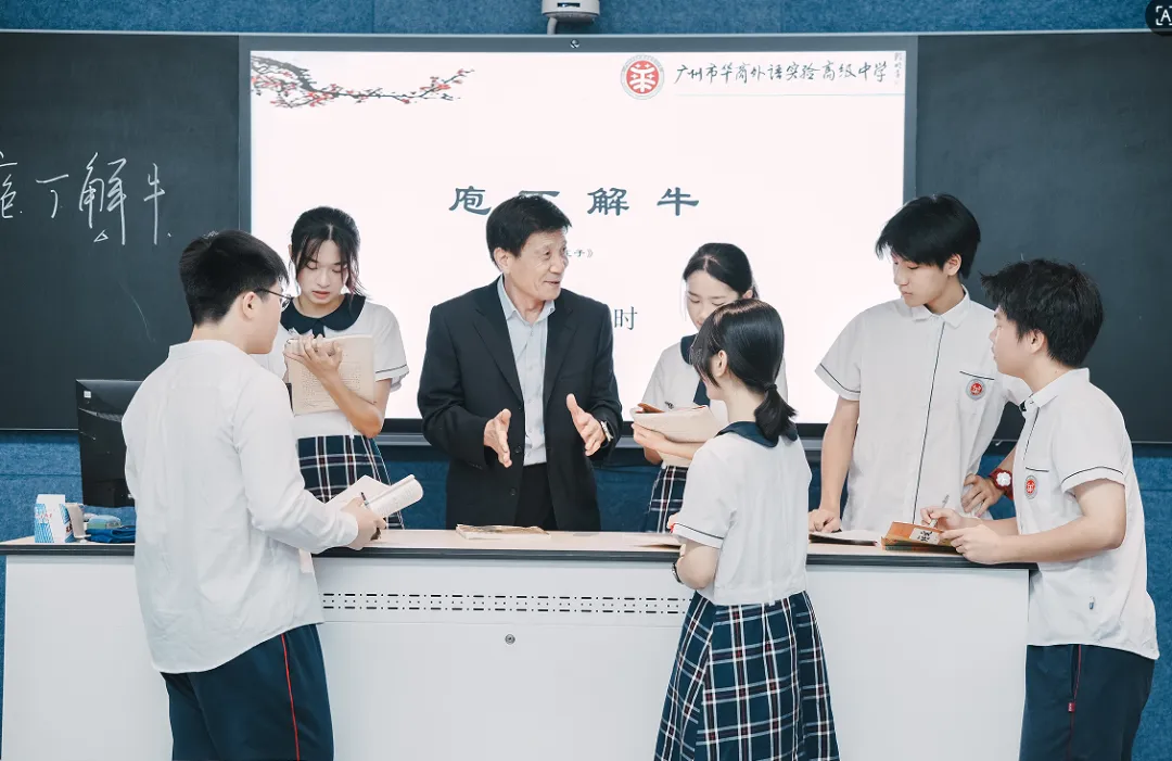中考志愿不纠结!这所高中给两次公费机会,高考成绩实力领先! 第5张