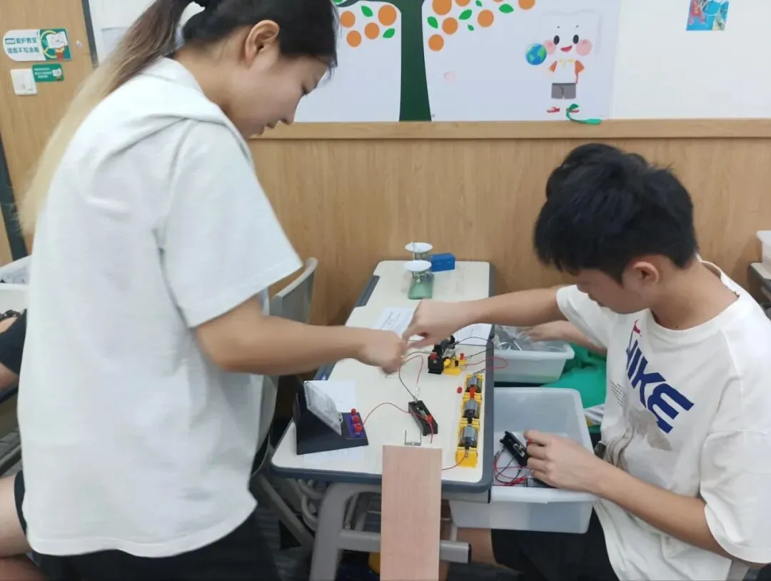 以练促考,强化操作丨中考全日制学子全力备战物化实验考试 第10张