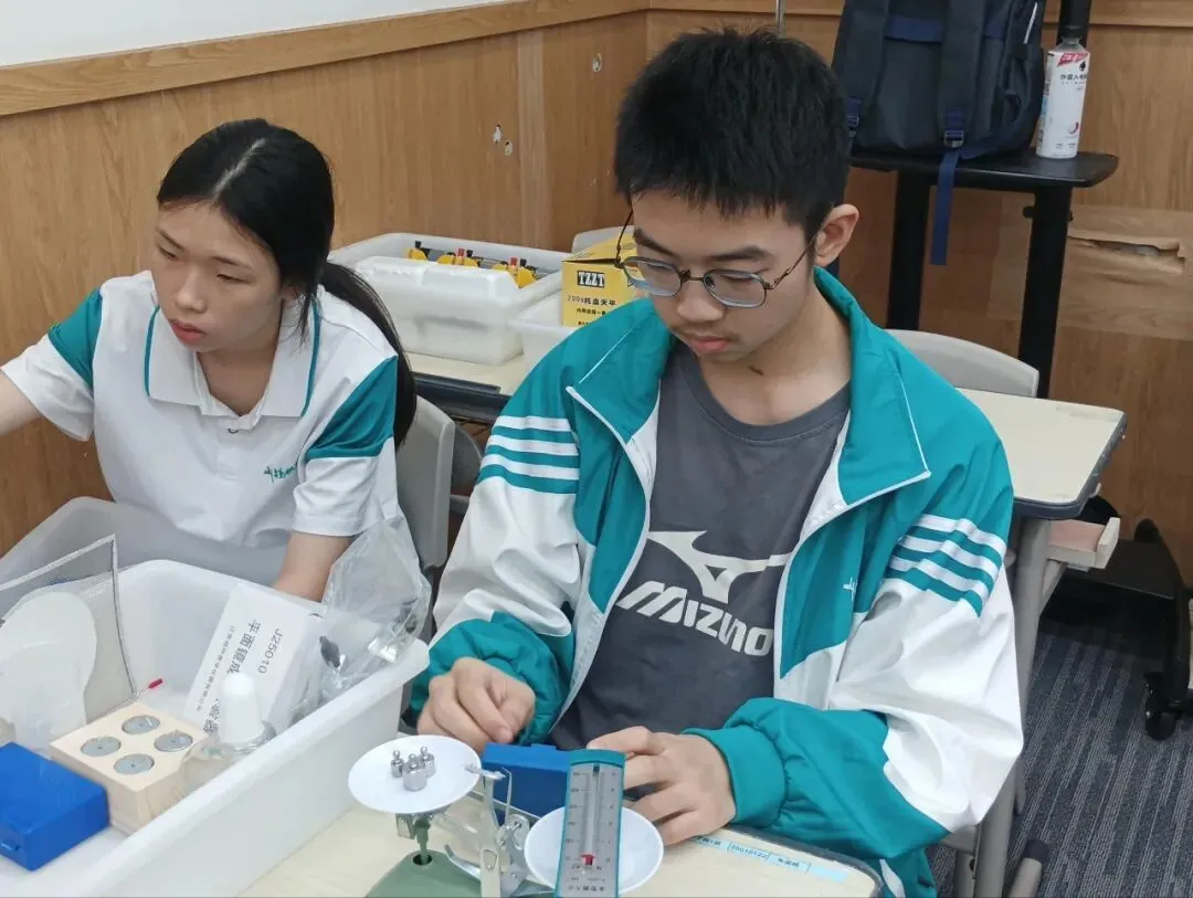 以练促考,强化操作丨中考全日制学子全力备战物化实验考试 第12张