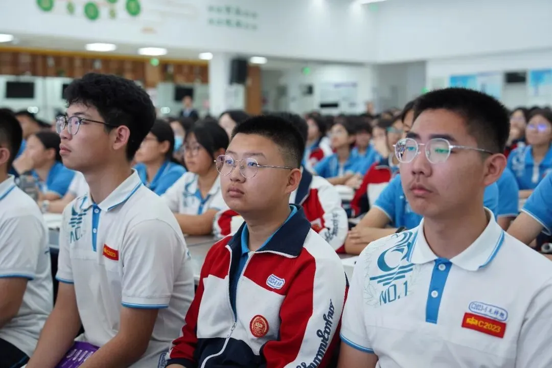 表彰励行启新程 凝心聚力战中考 | 我校初三年级召开中考冲刺表彰大会 第8张 表彰励行启新程 凝心聚力战中考 | 我校初三年级召开中考冲刺表彰大会 第8张