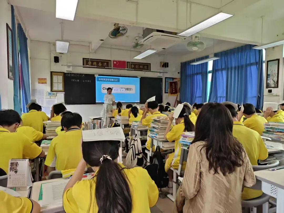 【视导】把脉完形复习课 领航中考备考路——高要区中考视导走进禄步镇初级中学 第6张
