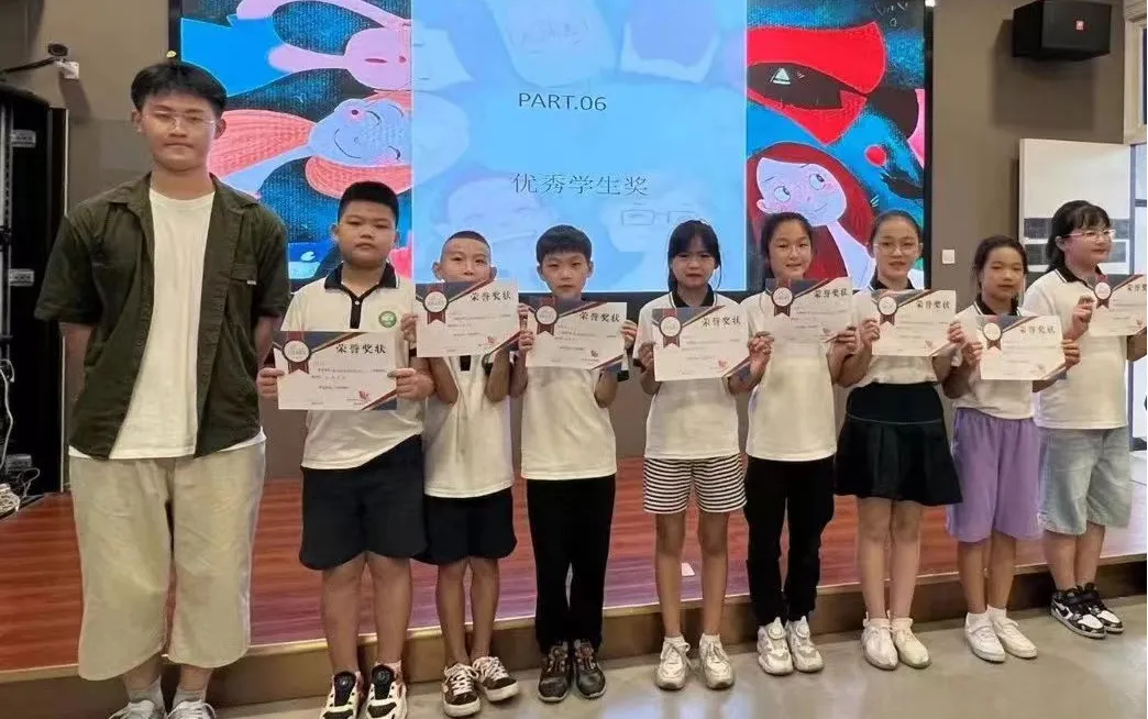 从中考473分→世界常春藤顶尖名校康奈尔大学硕士!这个育新男孩的逆袭,让“普高”二字闪闪发光 第13张