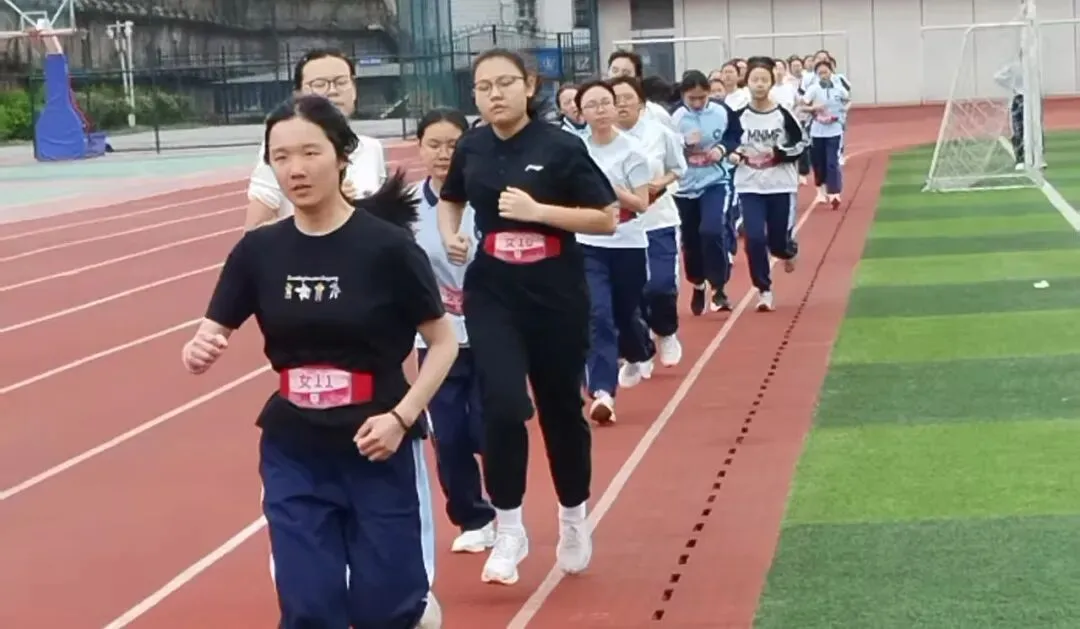 体育中考万人模拟测试圆满收官!城运体产专业护航2026岳阳体育中考改革元年 第20张 体育中考万人模拟测试圆满收官!城运体产专业护航2026岳阳体育中考改革元年 第20张
