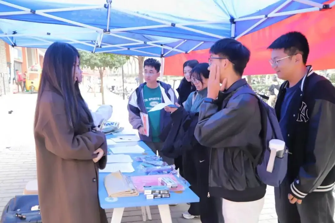 四六级模拟考试 | 备考充电站已开启,模考外展邀你一同加满状态! 第9张