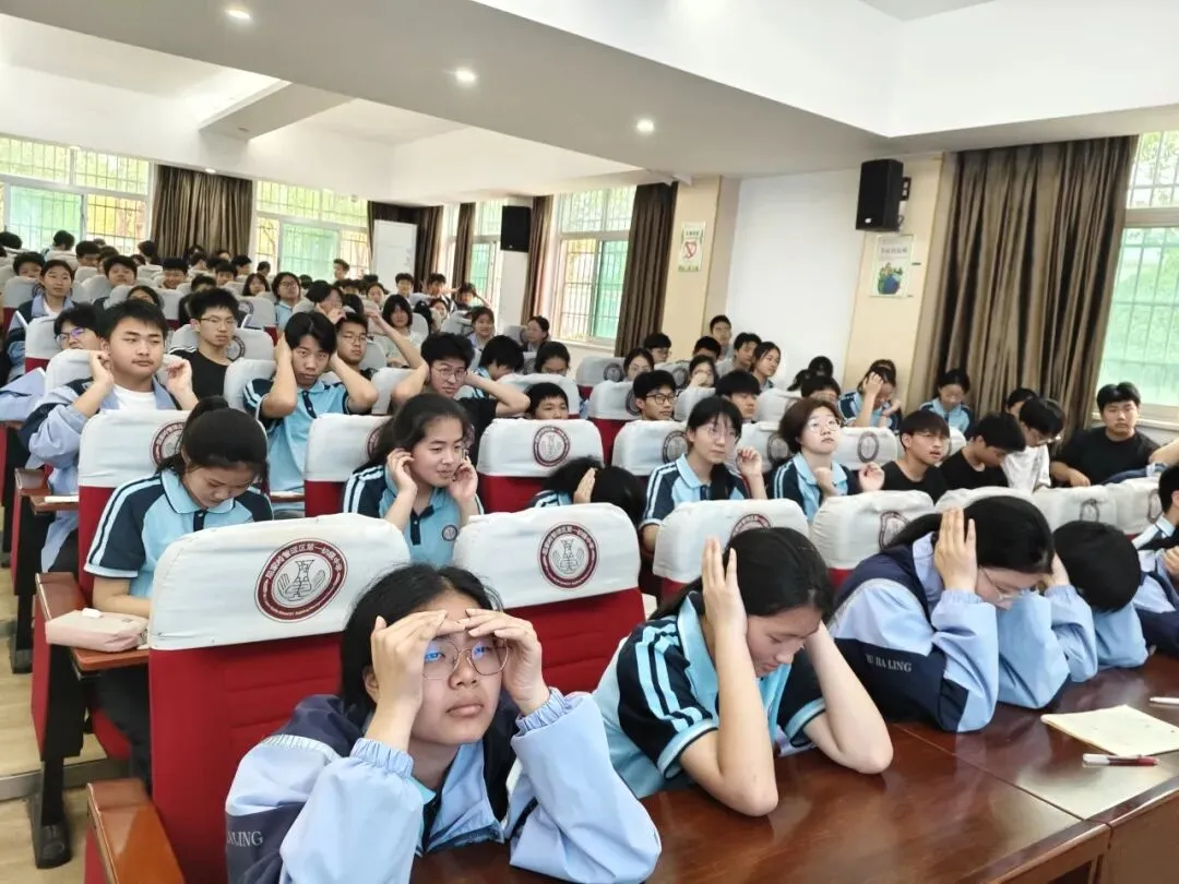 以“心”护航 逐梦中考|屈家岭一中九年级学生考前心理辅导活动圆满举行 第24张
