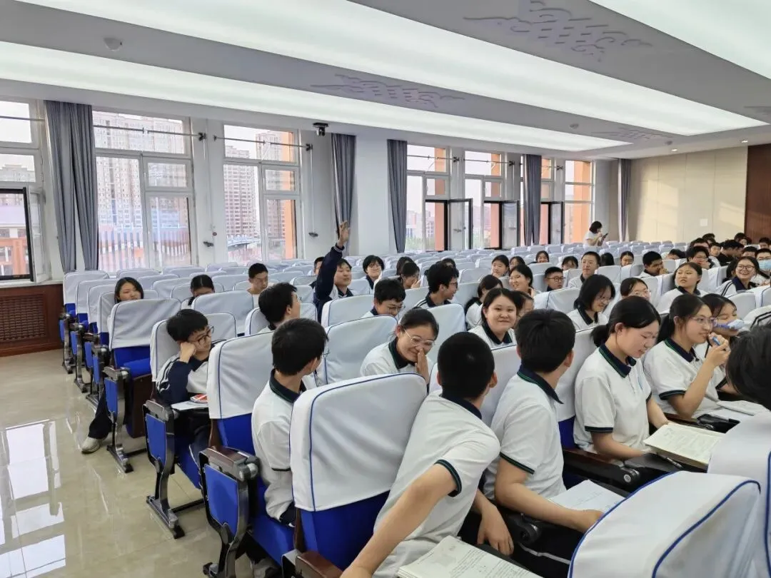 锡盟一中初中级部举办中考提分暨初高中衔接经验分享会 第9张