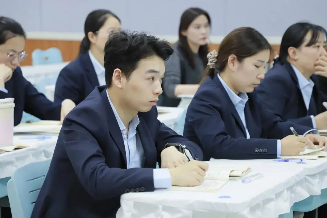 名师引路破迷局,精准把脉战中考——汇佳学校初中部英语专家课活动纪实 第33张