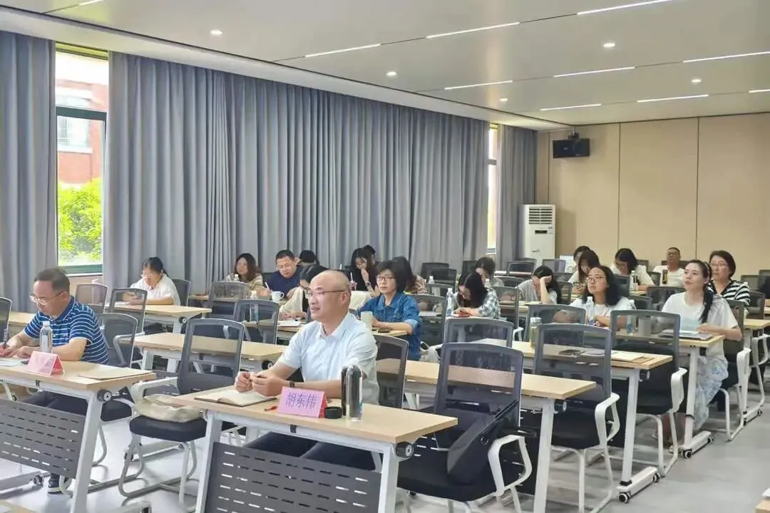 【教研专列】聚力中考 强基提质 ——2026年中考小专项课题(文科)研讨活动 第12张
