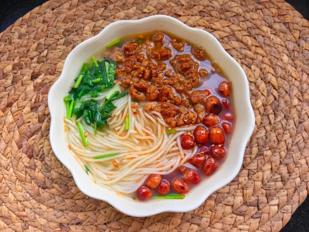中考倒计时!初三儿子早餐不费妈,10分钟搞定肉酱面! 第1张