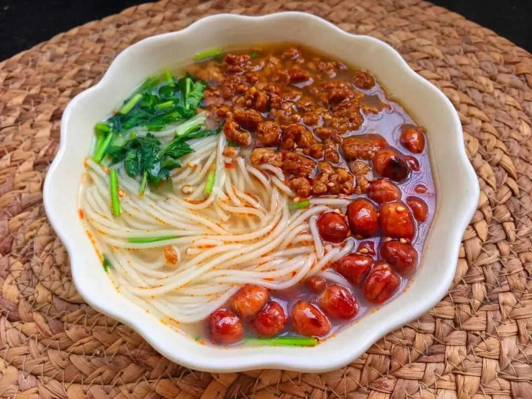 中考倒计时!初三儿子早餐不费妈,10分钟搞定肉酱面! 第2张