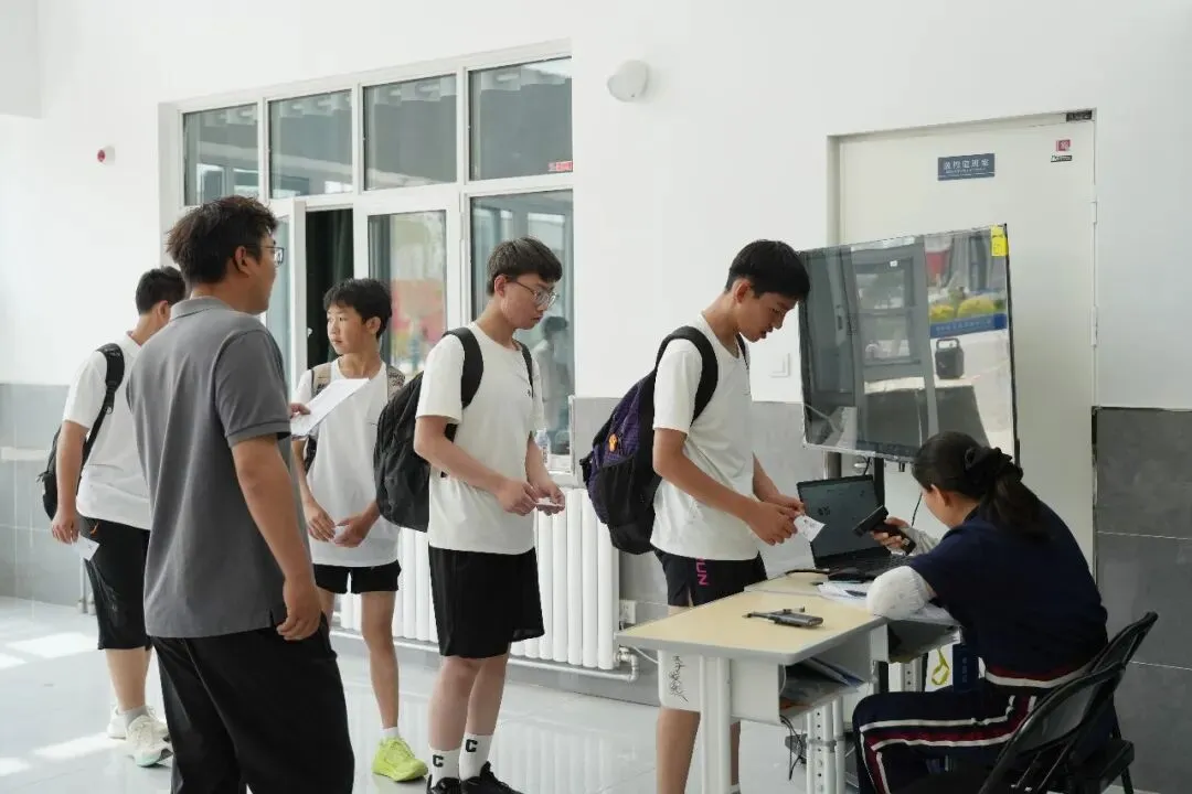 今日,银川市中考体育开考!53所学校的2.2万余名考生参加 第2张