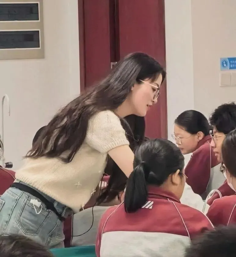 境脉浸润精研复习 聚力笃行决胜中考 ——王顺利全国劳模创新工作室暨市领军教师团队(境脉化学工作室总第37次)第七次研修活动 第6张