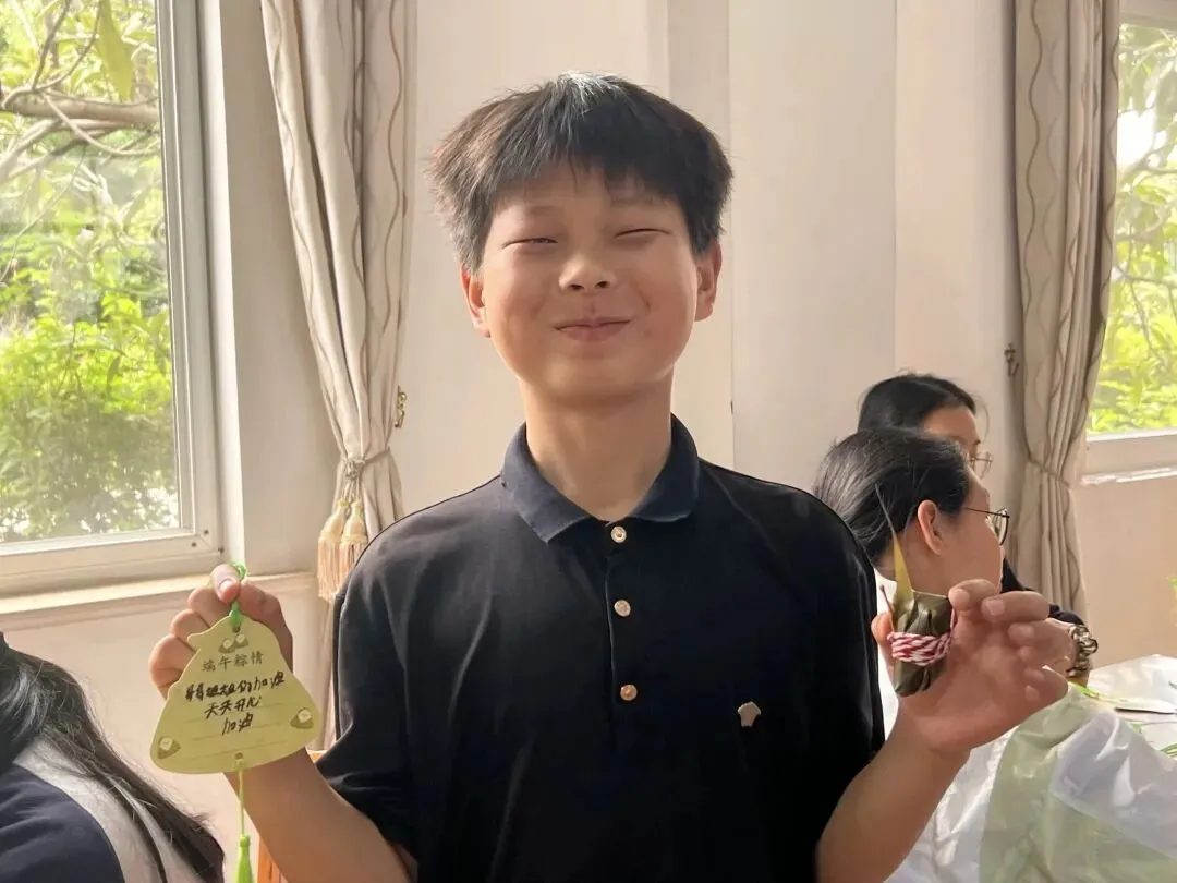 粽香沁心,送福中考 | 北厍中学“包粽祈福”活动温情落幕 第53张