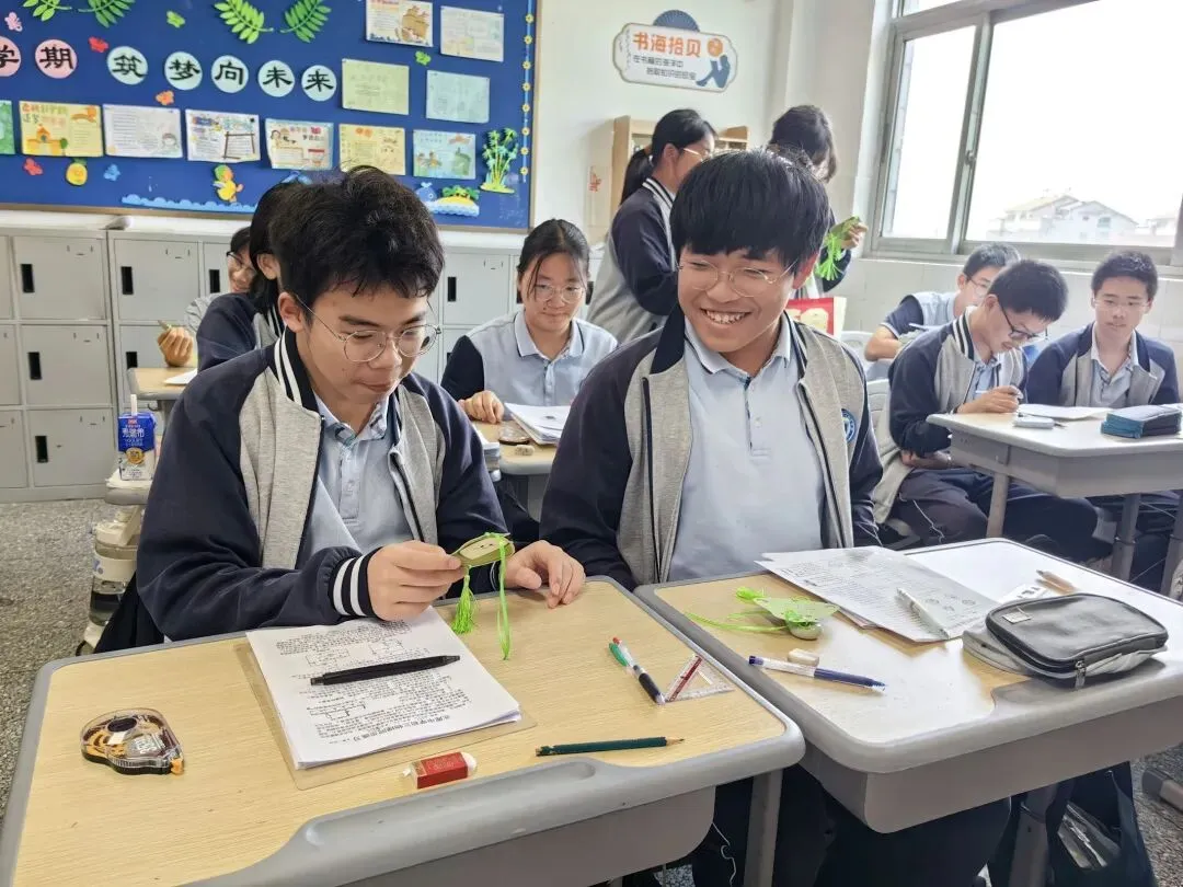 粽香沁心,送福中考 | 北厍中学“包粽祈福”活动温情落幕 第83张