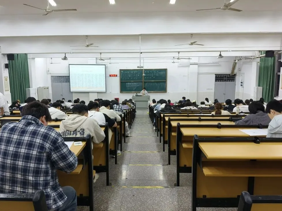 模考有温度,“研”途有底气:这场327人次的实战演练,让备考更有方向! 第2张